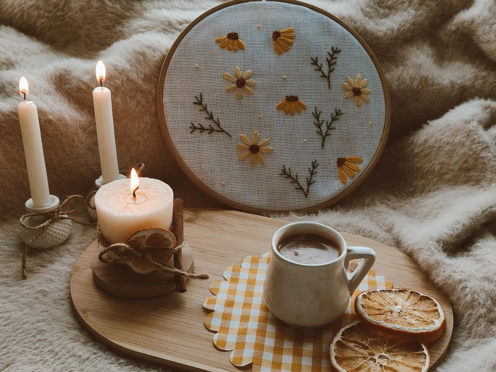 Broderie d'automne 2026 : feuilles et citrouilles à broder
