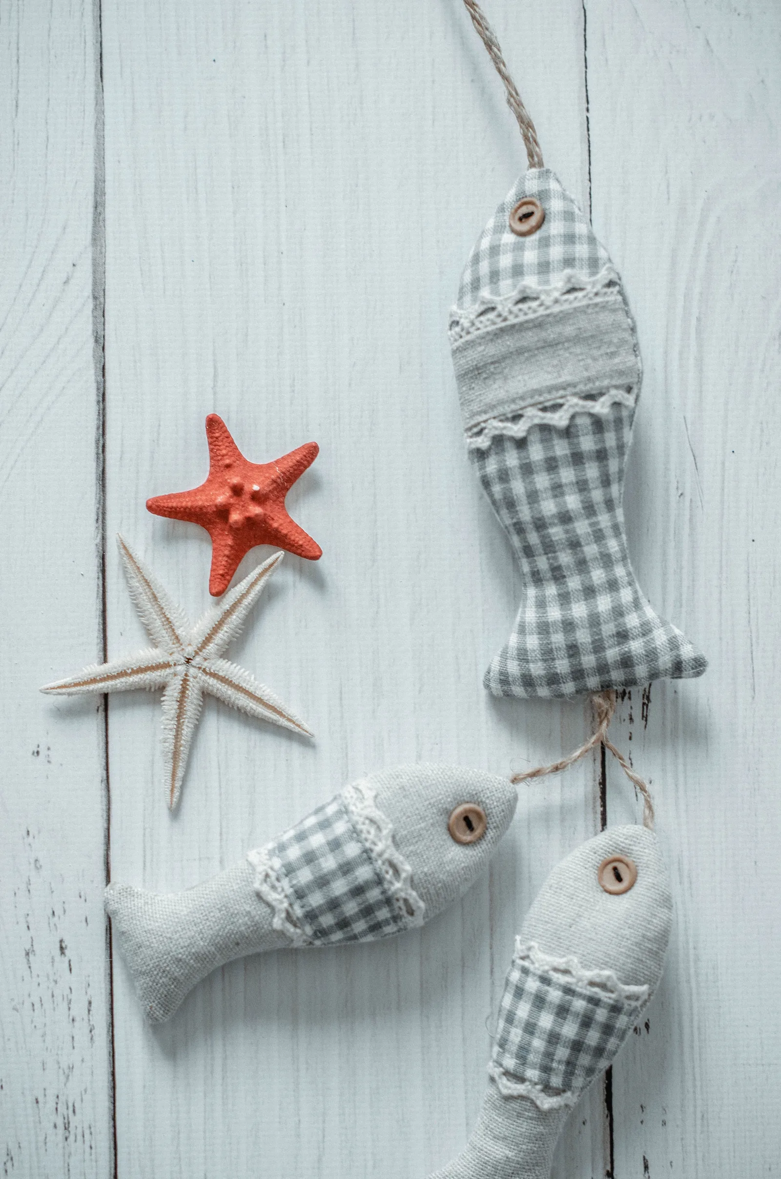 Déco maritime 2026 : intégrer broderie et textiles bord de mer