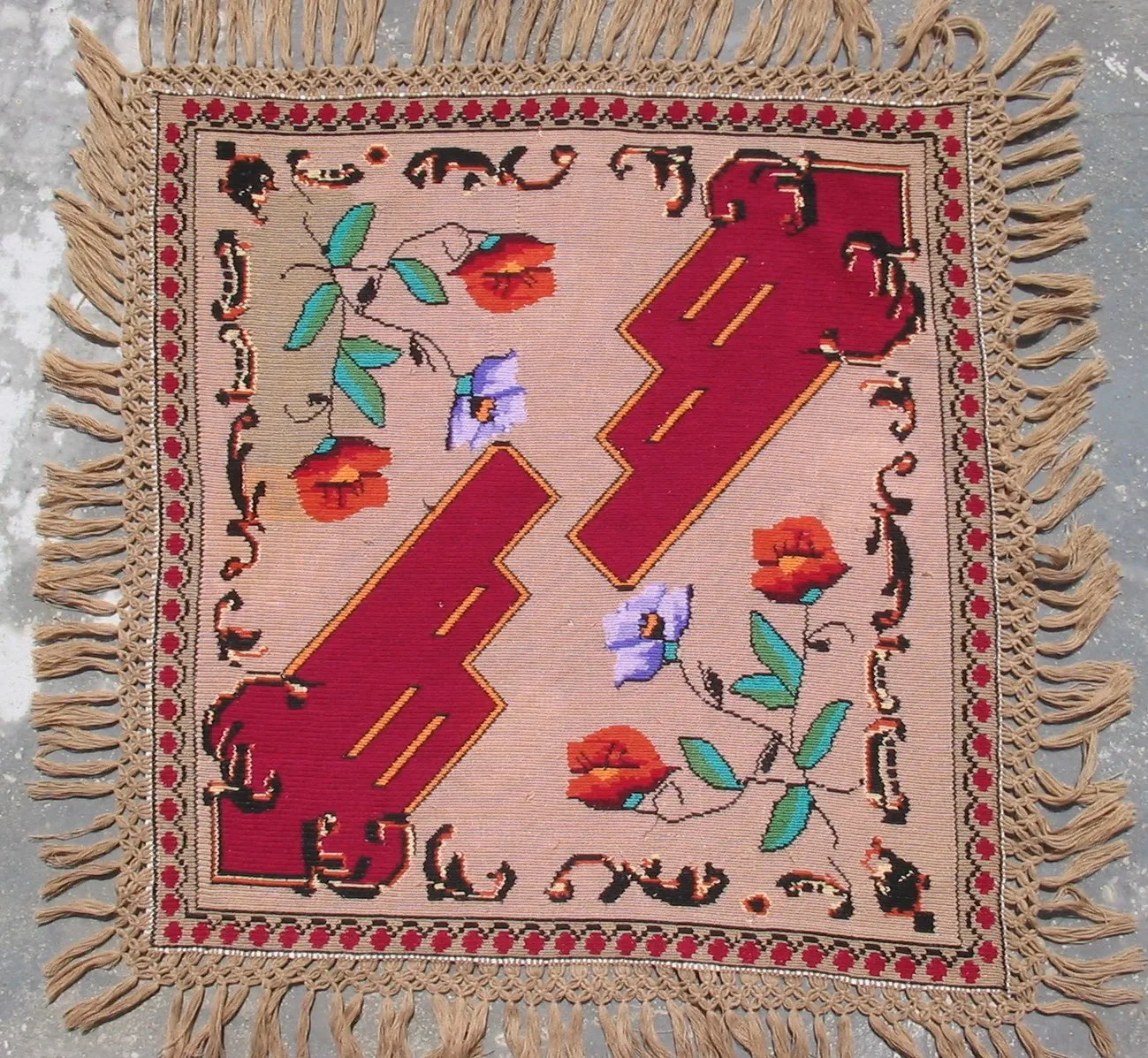Nappe brodée point de croix : motifs traditionnels et modernes 2026